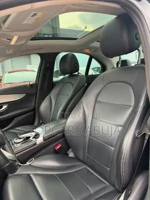 Mercedes-Benz C300 2016 Black
