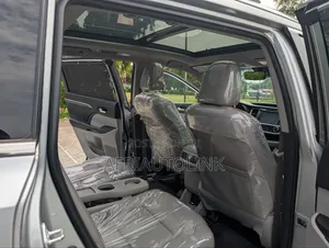 Toyota Highlander Limited Platinum 4x4 V6 (3.5L 6cyl 8A) 2018 Silver