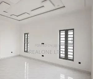1bdrm Room & Parlour in Ikota for rent