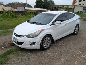 Hyundai Elantra 2012 White