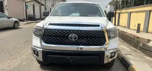 Toyota Tundra 2018 White