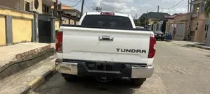 Toyota Tundra 2018 White