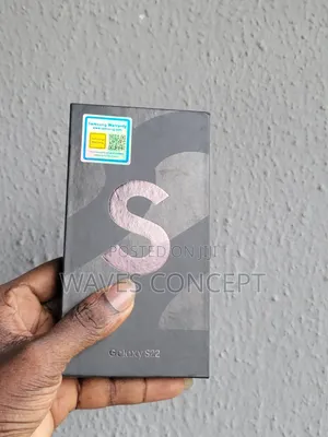 New Samsung Galaxy S22 5G 256 GB Black