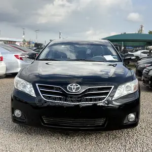 Toyota Camry XLE 4dr Sedan (2.5L 4cyl 6A) 2011 Black