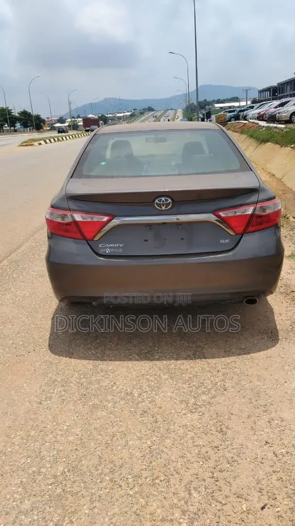 Toyota Camry 2016 Gray