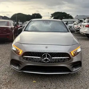 Mercedes-Benz A-Class 2019 Gold