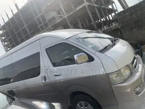 Toyota HiAce 2010 Brown