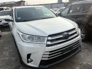 Toyota Highlander XLE 2019 White