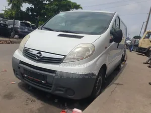 Opel Vivaro 2015 White