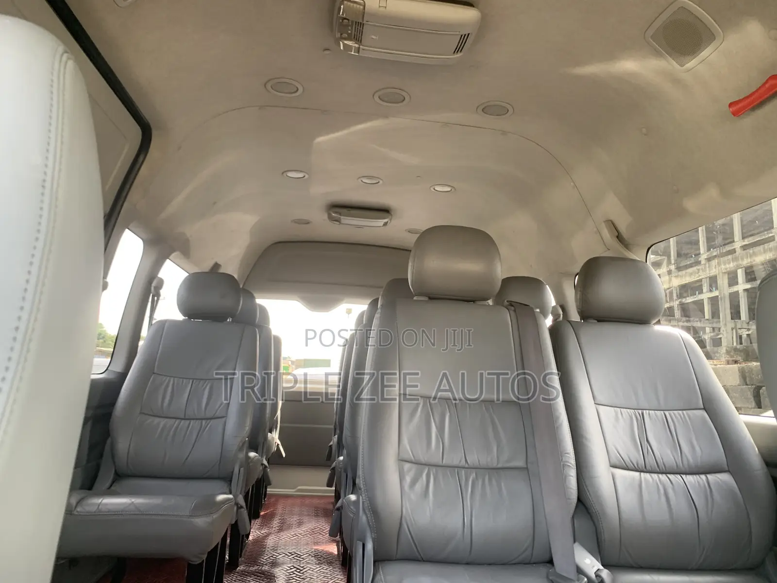 Toyota HiAce 2010 Brown