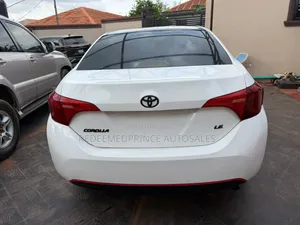Toyota Corolla LE 4dr Sedan (1.8L 4cyl CVT) 2016 White