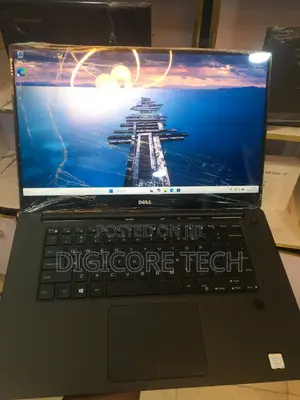 Laptop Dell XPS 15 9560 16GB Intel Core i7 SSD 512GB