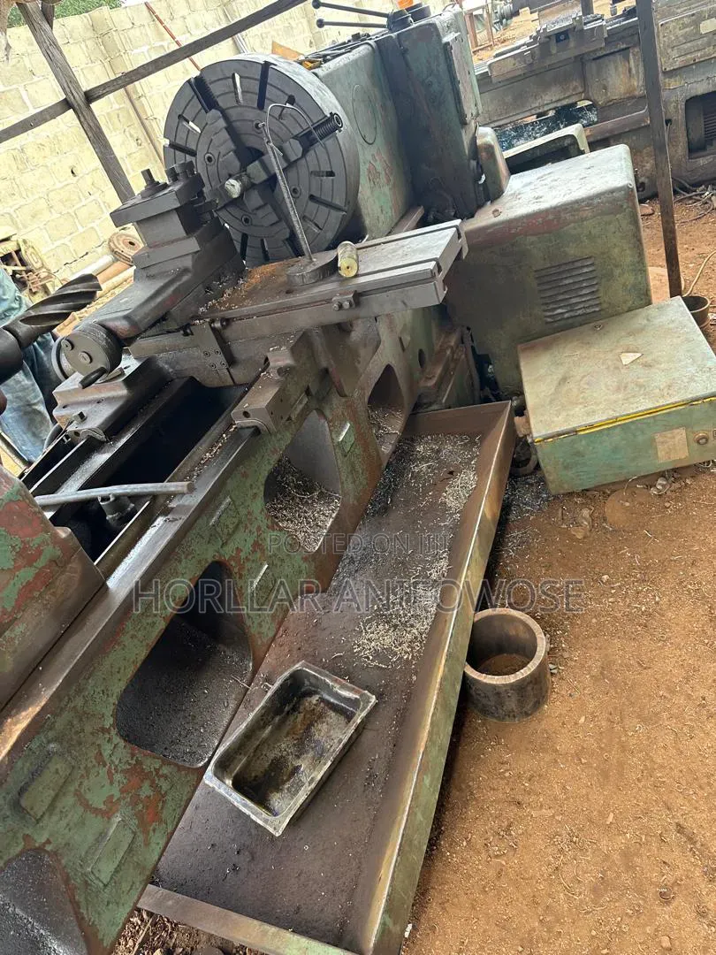 2.3 Meter Lathe Machine