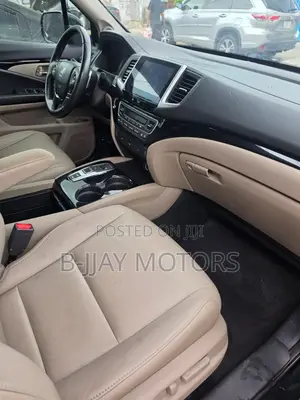 Honda CR-V Touring 4dr SUV (1.5L 4cyl CVT) 2017 Black