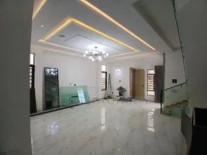 Furnished 4bdrm Duplex in Pakuro for sale