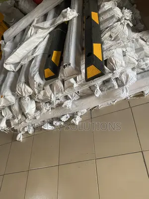 Rubber Car Stopper 1650mm