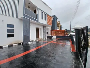 Furnished 4bdrm Duplex in Pakuro for sale