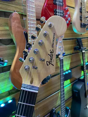 Fender Stratocaster Guirar