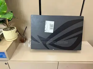 Laptop Asus ROG Zephyrus G14 16GB AMD Ryzen 9 SSD 1T