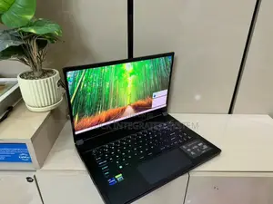 Laptop MSI GS66 Stealth 10UH 64GB Intel Core i9 SSD 1T