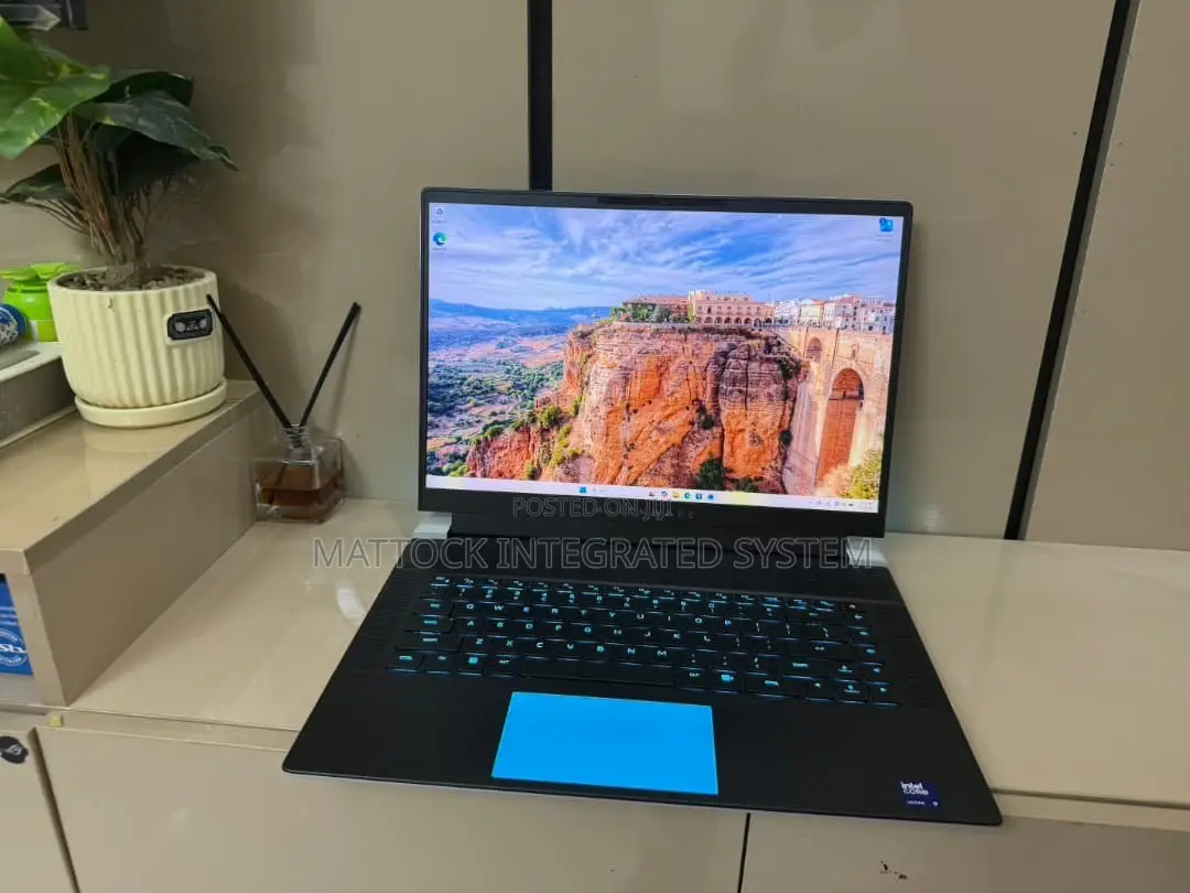 Laptop Dell 32GB Intel Core Ultra 9 SSD 1T