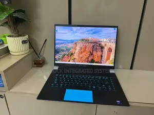 Laptop Dell 32GB Intel Core Ultra 9 SSD 1T