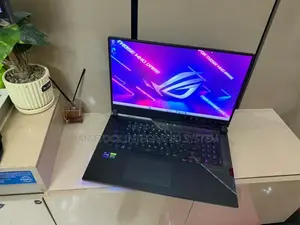 Laptop Asus ROG Strix SCAR 17 32GB Intel Core i9 SSD 1T