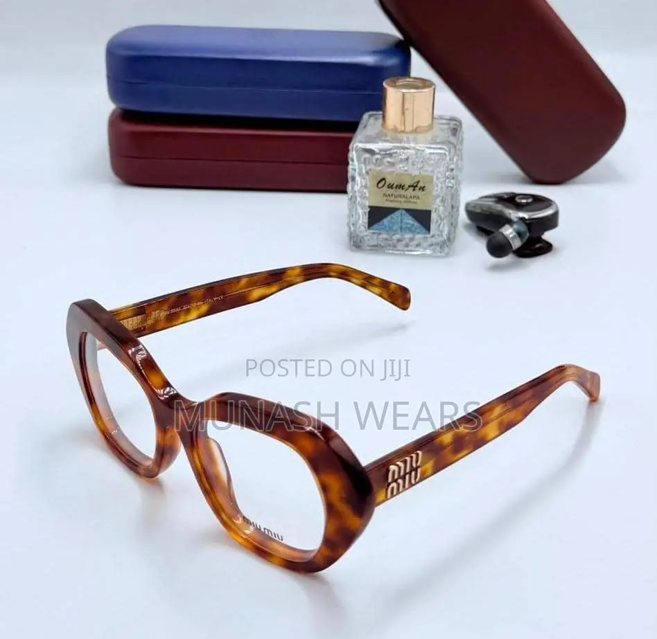 Miu Miu Classic Frame