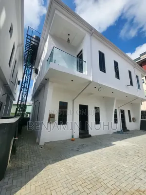 3bdrm Townhouse/Terrace in Canaan Land Estate, Olokonla for sale