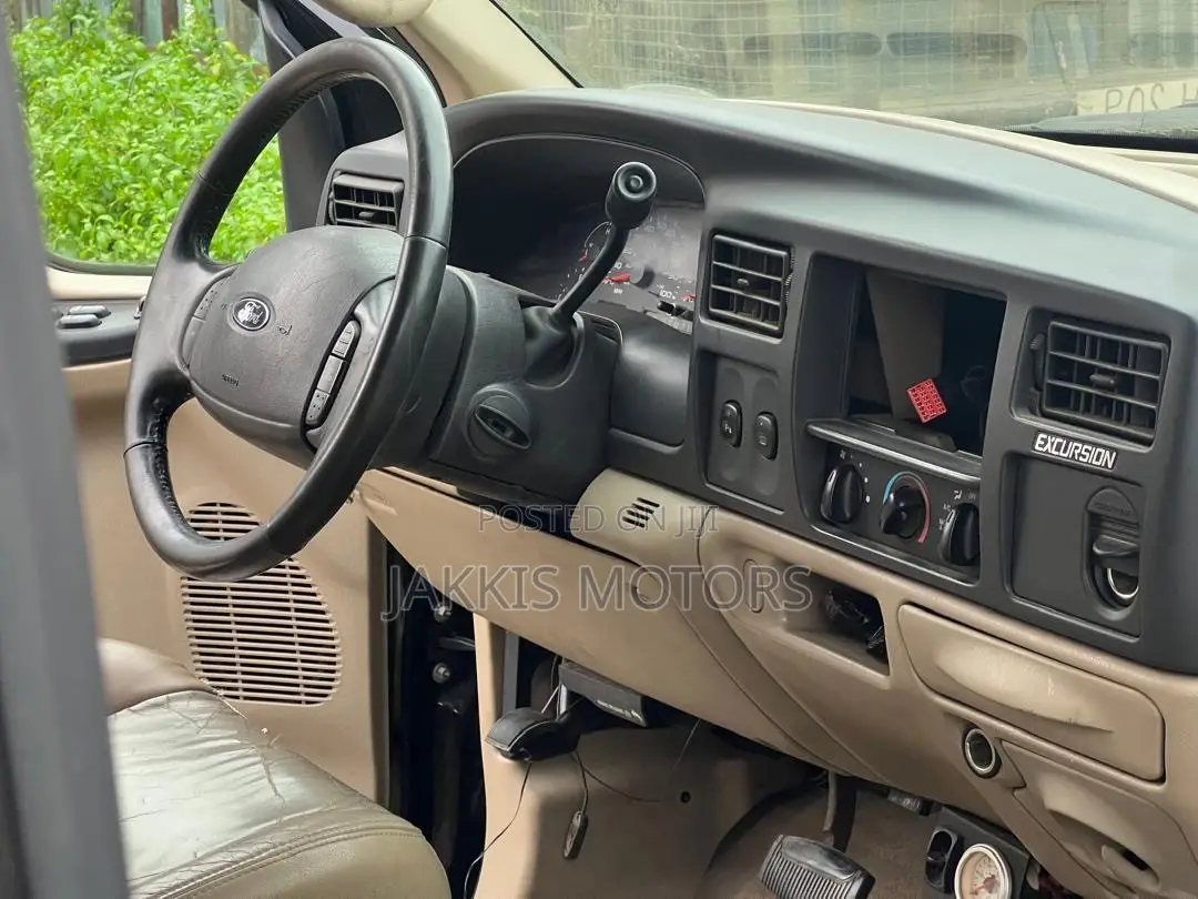 Ford Excursion 2006 Black