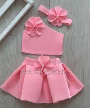 Children 2-Piece Top Skirt Set With Flower Detail