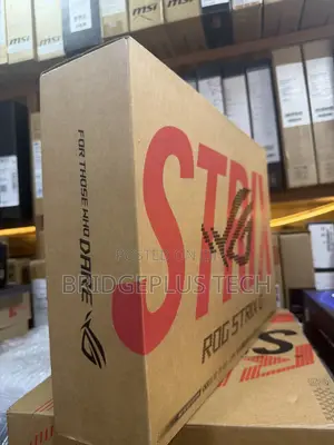 New Laptop Asus ROG Strix G16 16GB Intel Core i7 SSD 1T