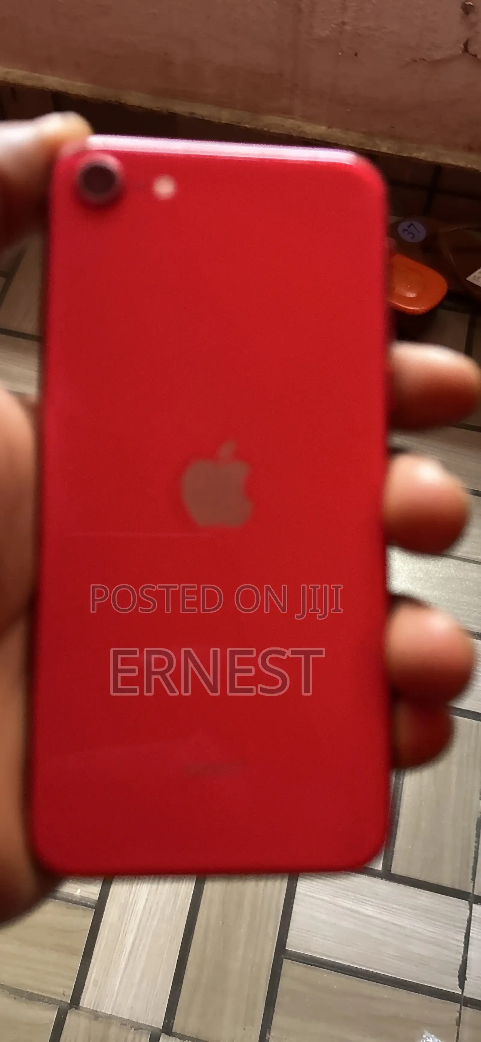 Apple iPhone SE (2022) 64 GB Red