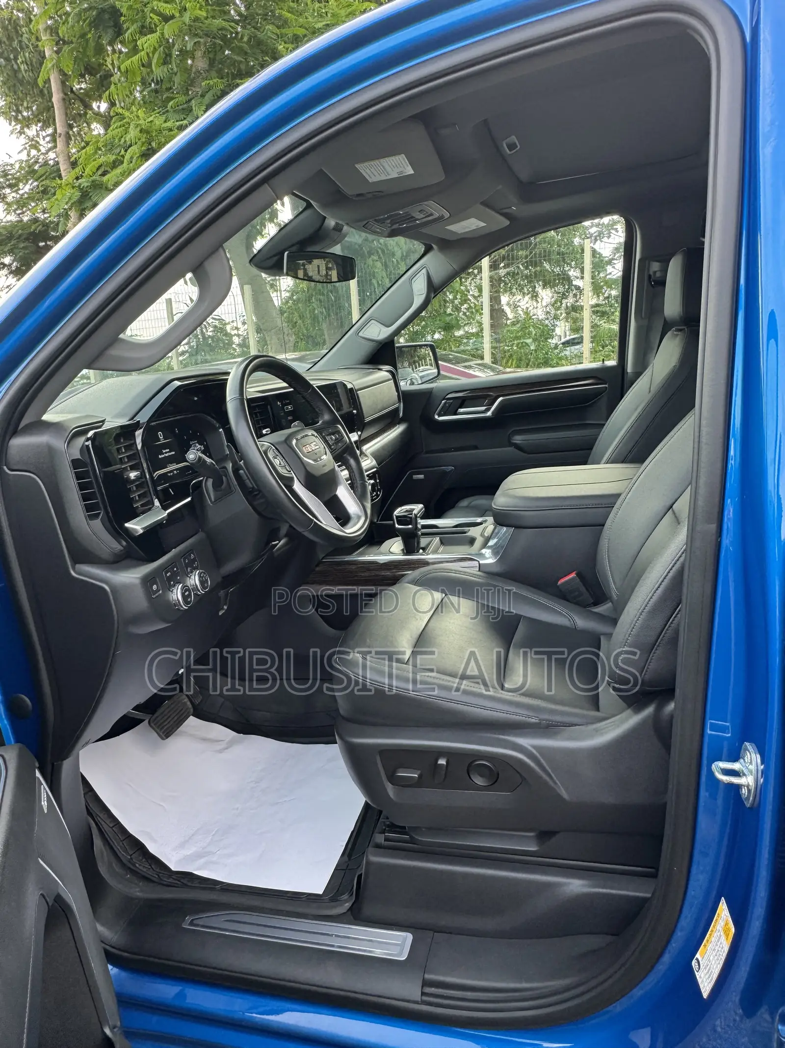 GMC Sierra 2023 Blue