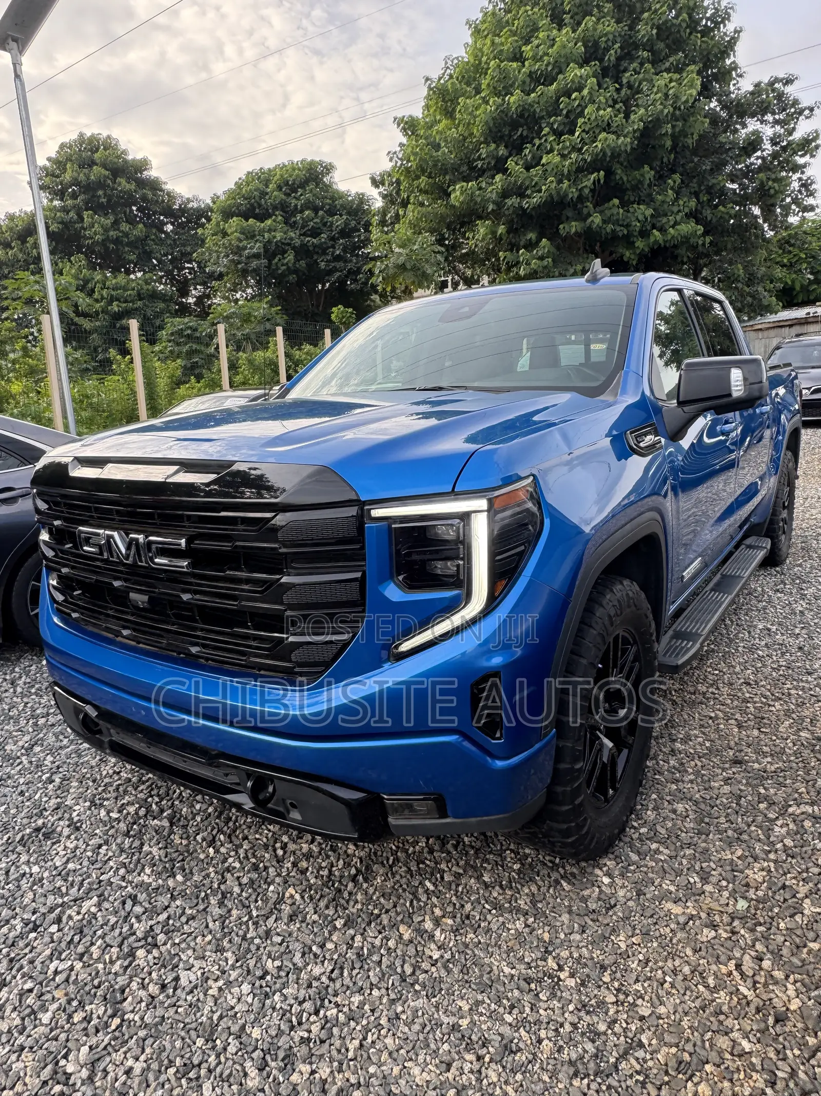GMC Sierra 2023 Blue