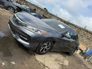 Honda Accord LX 4dr Sedan FWD (2.4L 4cyl 2A) 2017 Gray