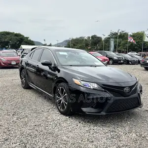 Toyota Camry 2018 Black