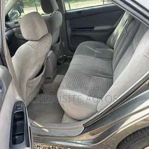 Toyota Camry 2005 Gray