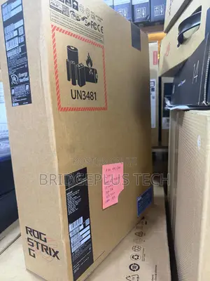 New Laptop Asus ROG Strix G18 16GB AMD Ryzen 9 SSD 2T