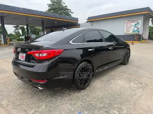 Hyundai Sonata Limited w/Brown Leather 4dr Sedan (2.4L 4cyl 6A) 2015