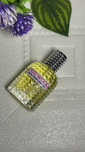 Oud Wood 100% Perfume Oil