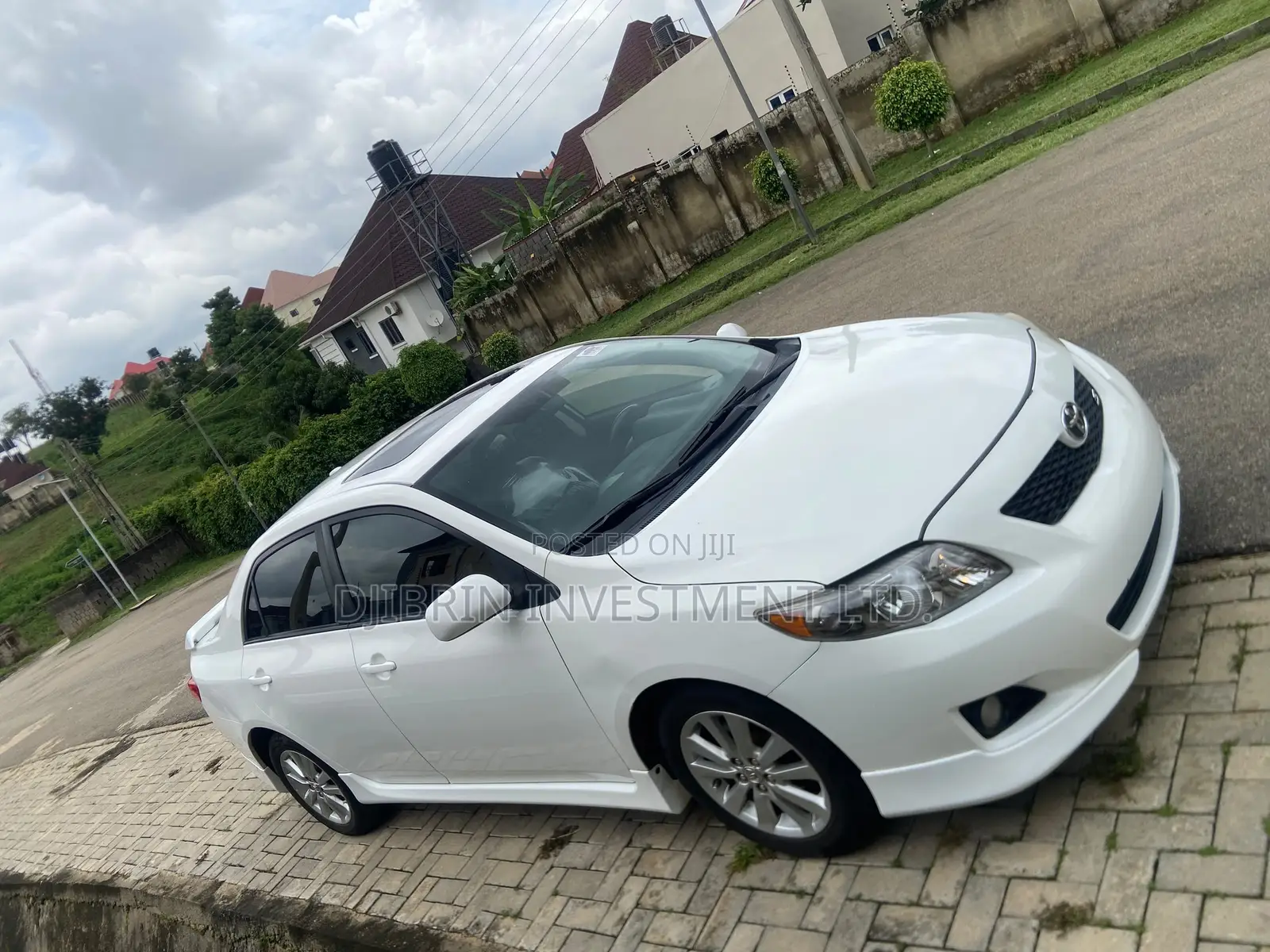 Toyota Corolla 2010 White