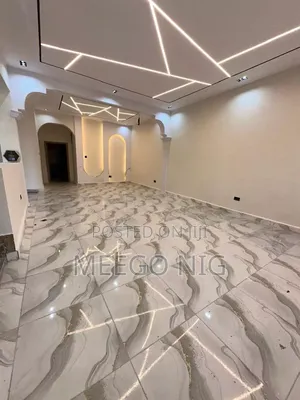 4bdrm Townhouse / Terrace in Spg Road Ologolo for rent