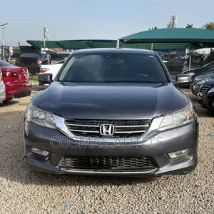 Honda Accord Touring 4dr Sedan FWD (3.5L 6cyl 6A) 2013 Gray