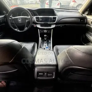 Honda Accord Touring 4dr Sedan FWD (3.5L 6cyl 6A) 2013 Gray
