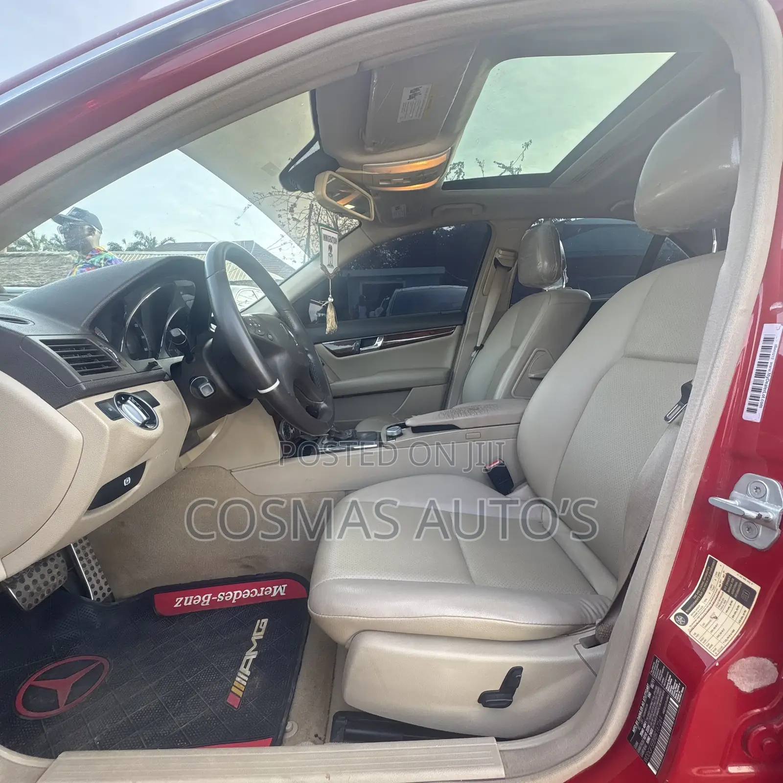 Mercedes-Benz C300 2011 Red