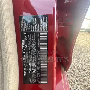 Mercedes-Benz C300 2011 Red