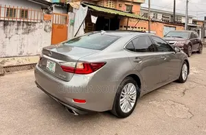 Lexus ES 2016 Gold