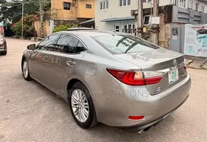 Lexus ES 2016 Gold