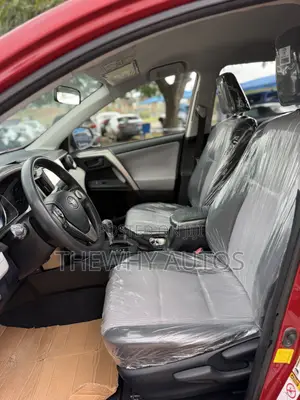Toyota RAV4 LE 4dr SUV (2.5L 4cyl 6A) 2014 Red